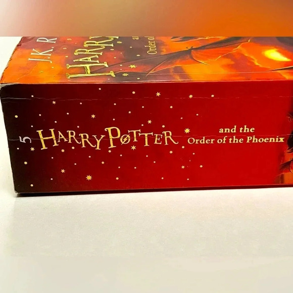 Harry Potter and the Order of the Phoenix - Book 5 | Softcover 📚 - Picture 2 of 16